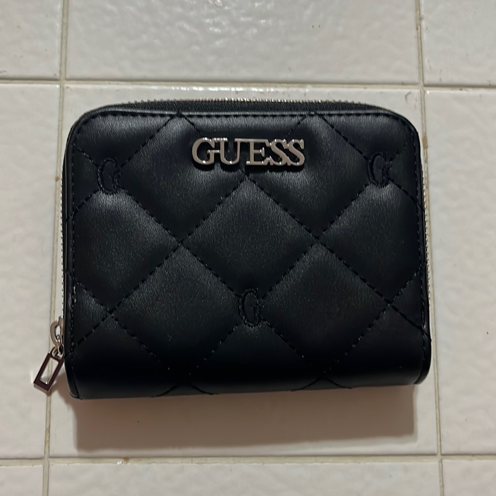 Guess Wallet. Never used like knew.